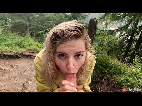 ❤️ Nwatakịrị nwanyị na-eloda ọnụ mgbe ọ gbasasịrị ọha - Eva Elfi Anal porn